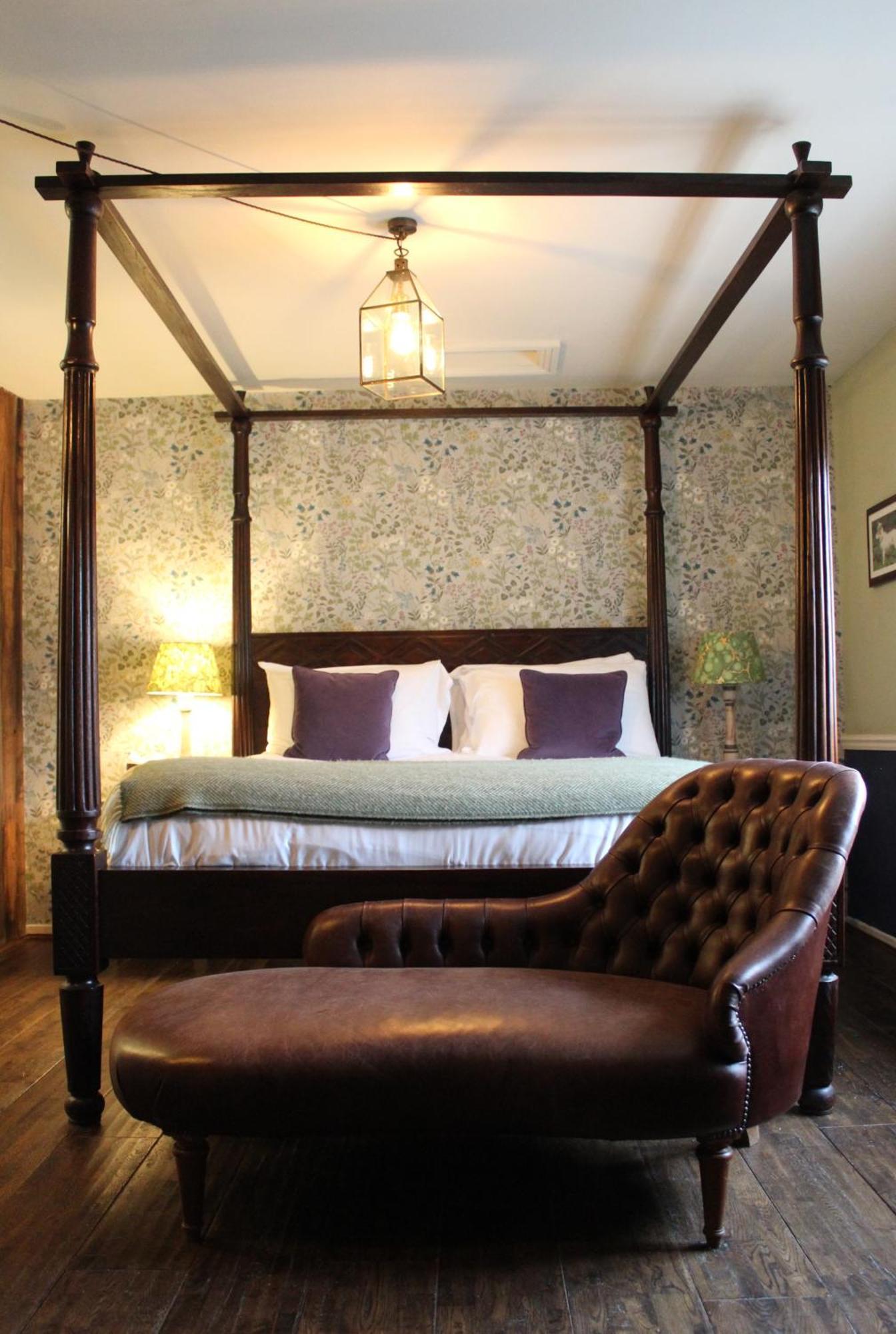 Hinds Head Hotell Aldermaston Eksteriør bilde
