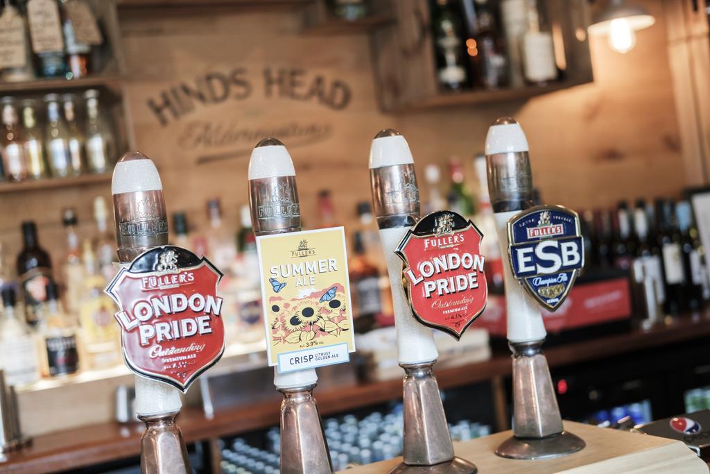 Hinds Head Hotell Aldermaston Eksteriør bilde